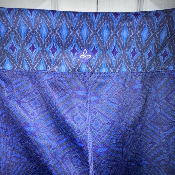PrAna Roxanne Cropped Leggings Blue Paisley Sz XS Yoga Athleisure Low Rise VGUC - Picture 4 of 11